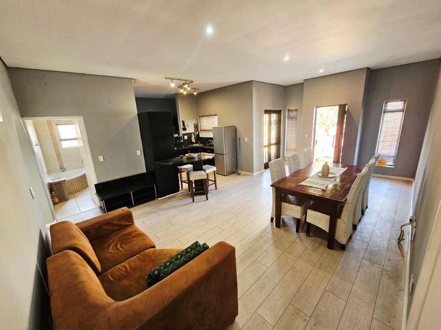 3 Bedroom Property for Sale in Palmiet Western Cape